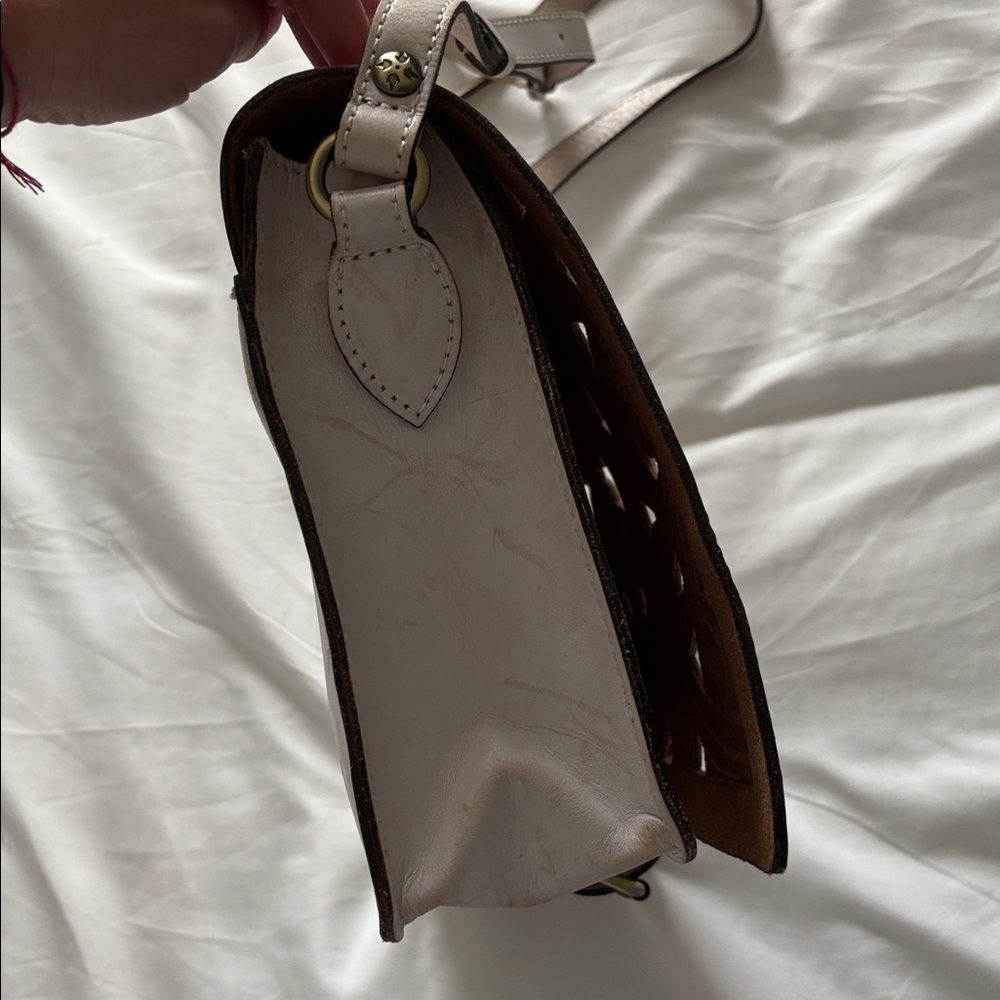 Patricia Nash Leather Salandra Flap Crossbody Natural White Cutout - Picture 6 of 12